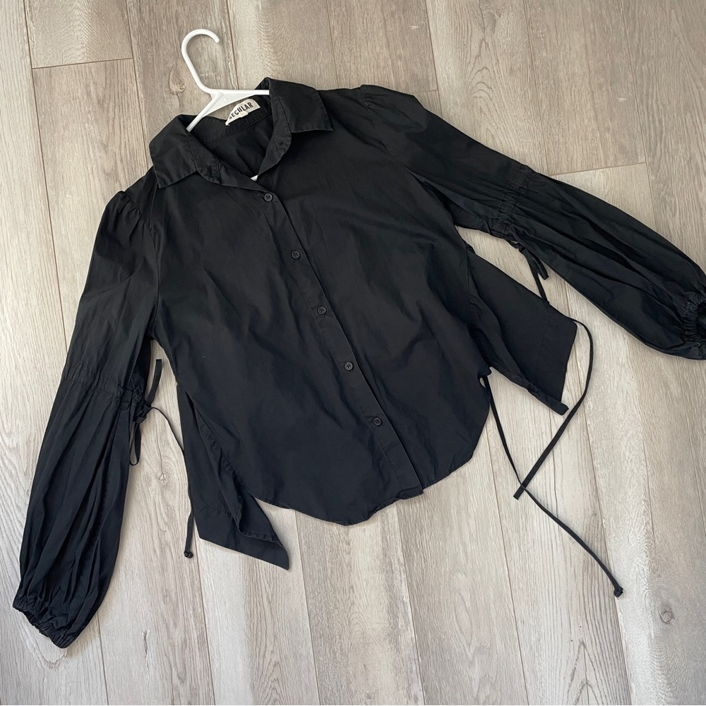 Secular Romantic Blouse tie sleeve asymmetrical womens Black (small) dark gothic